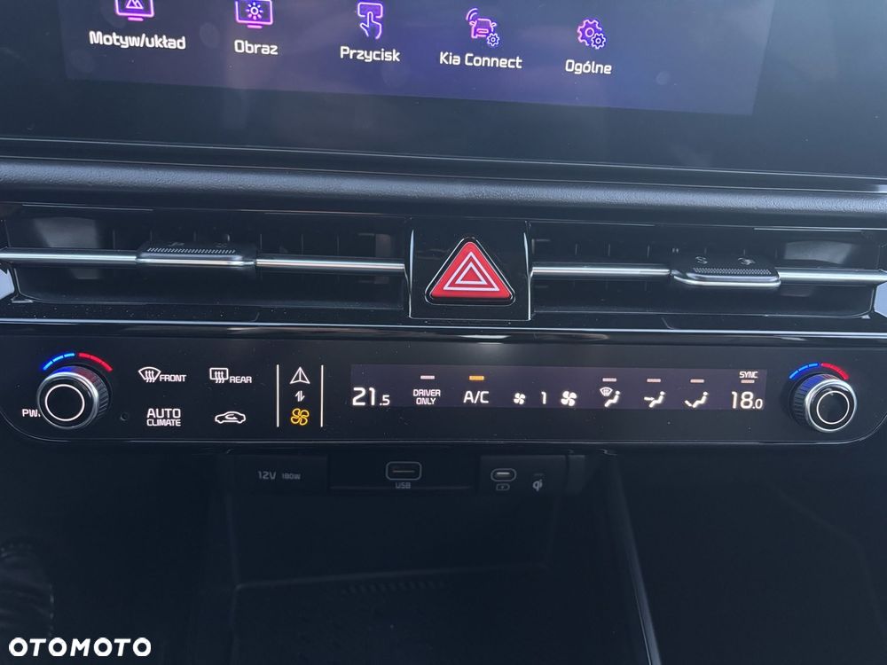 Kia Niro 1.6 GDI Hybrid Business Line - 24
