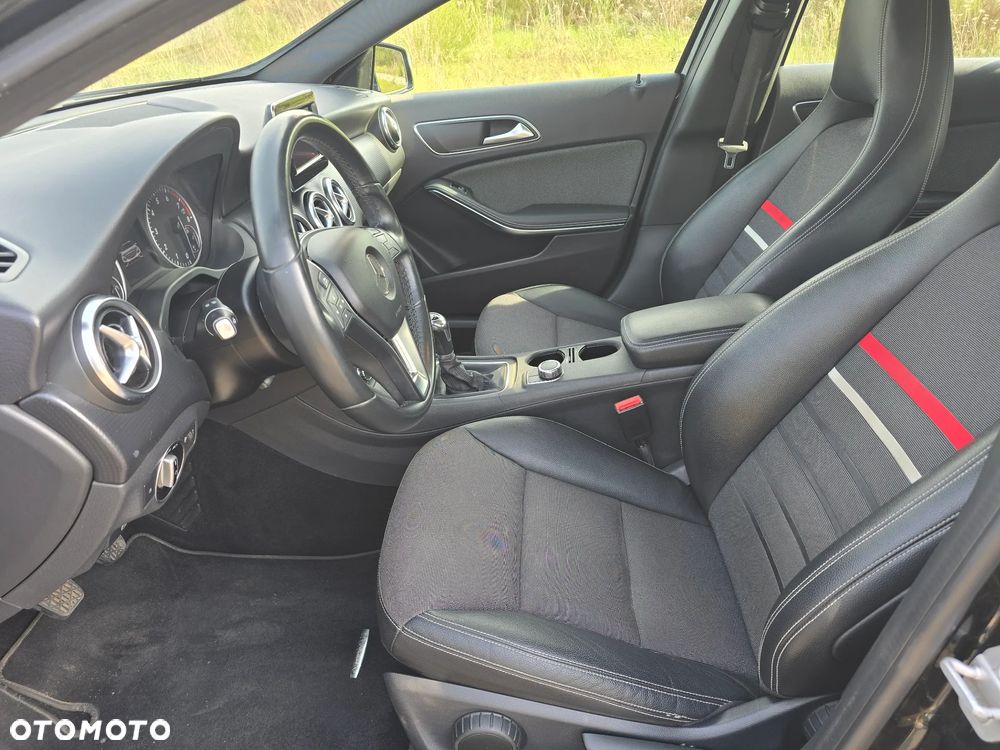 Mercedes-Benz Klasa A 180 (BlueEFFICIENCY) Style - 16
