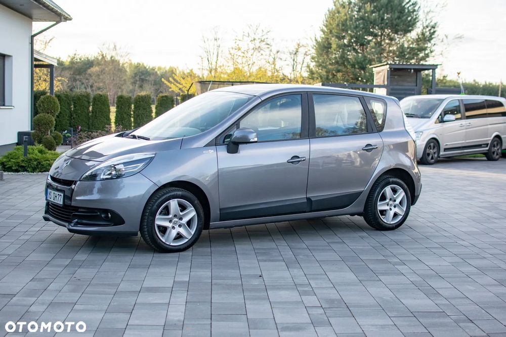 Renault Scenic - 24