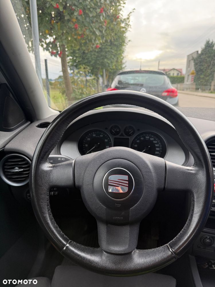 Seat Ibiza 1.4 16V Stella - 9