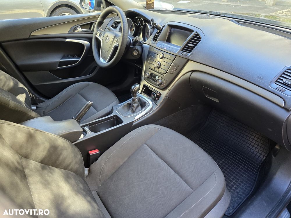 Opel Insignia 2.0 CDTI - 12