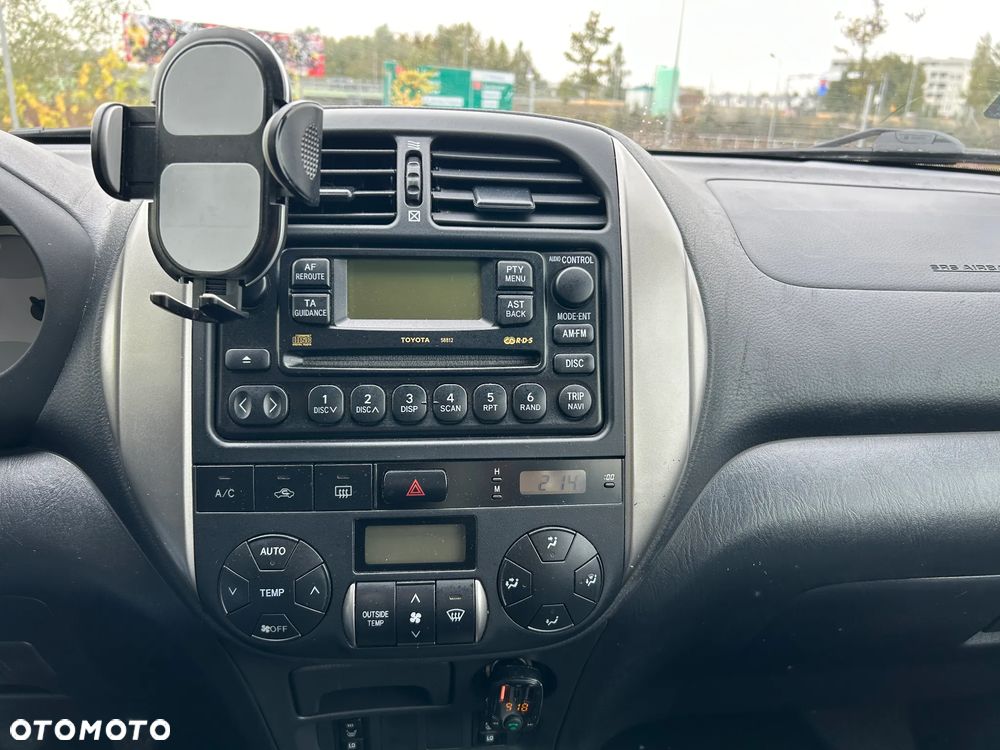 Toyota RAV4 2.0 VVT-i 4x4 - 21