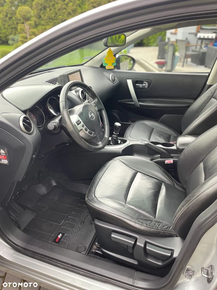 Nissan Qashqai+2 2.0 dCi Tekna - 4