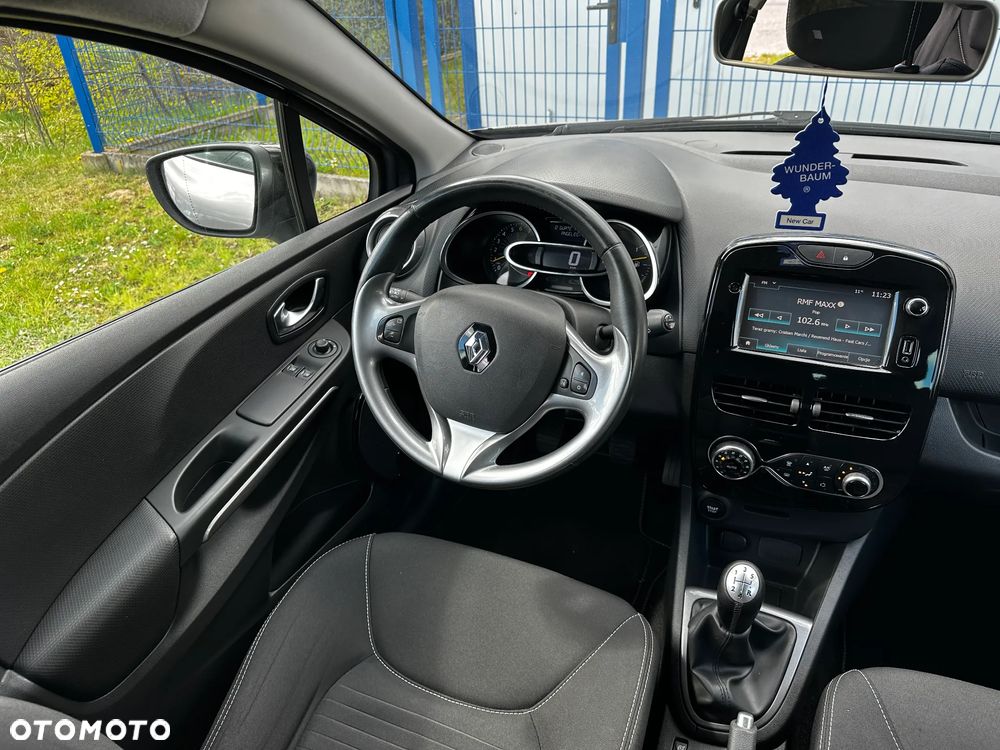 Renault Clio 1.2 16V Limited EU6 - 22