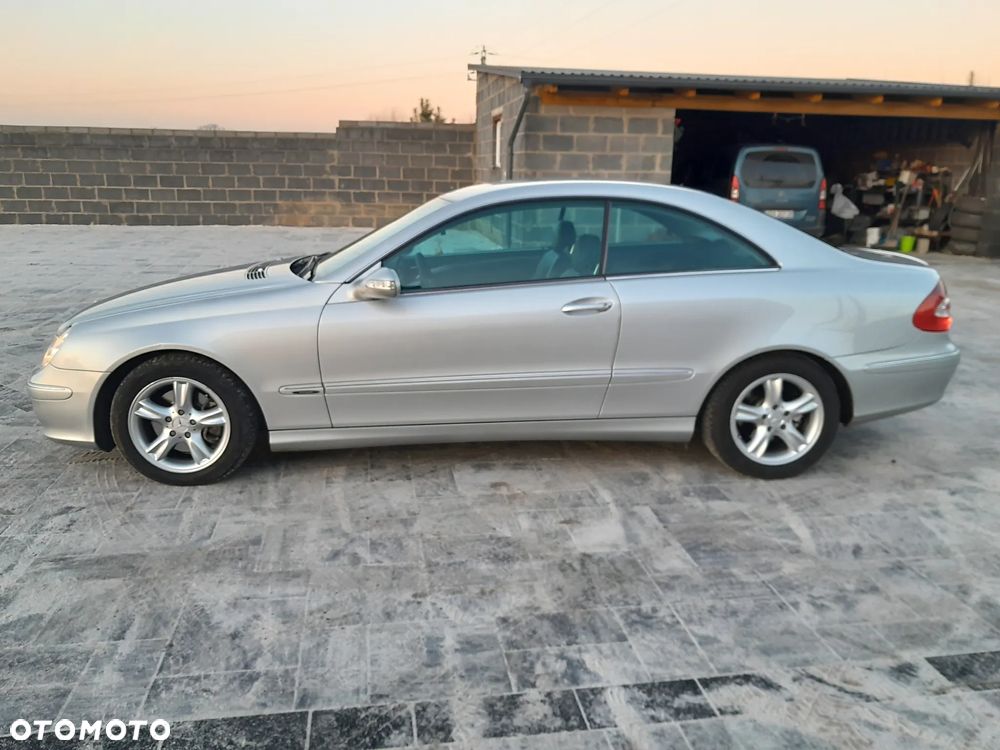Mercedes-Benz CLK - 2