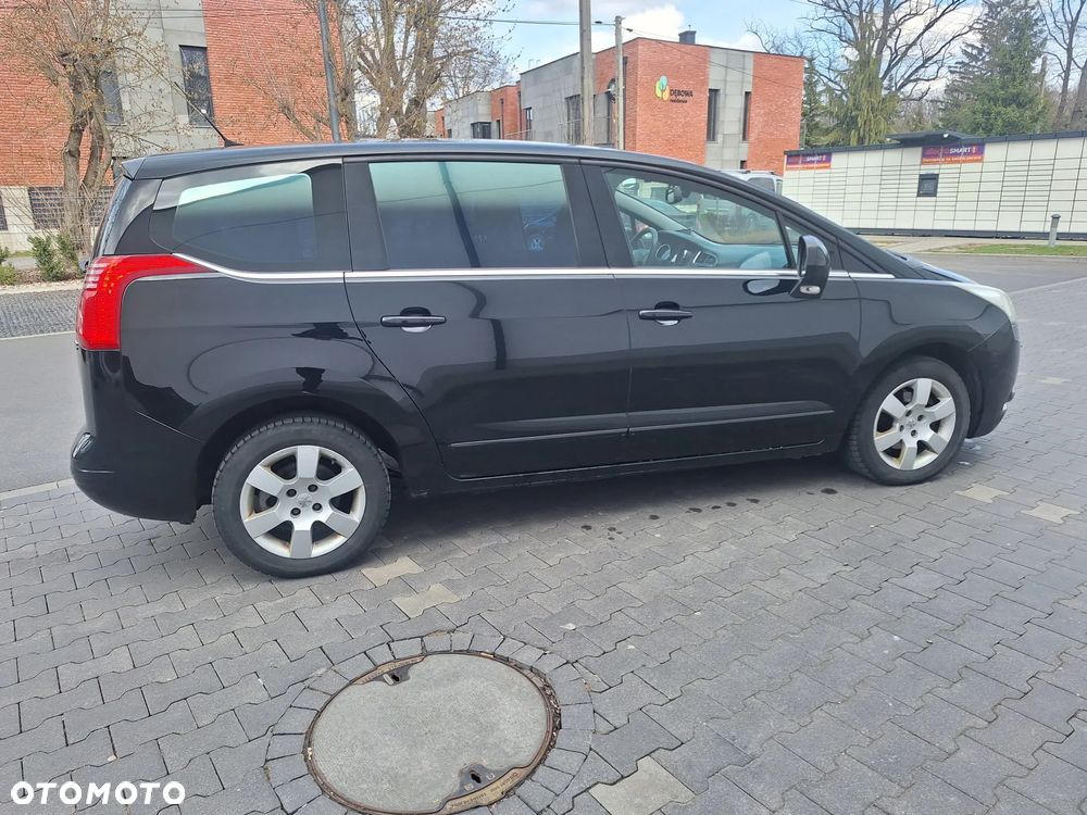 Peugeot 5008 155 THP Family Plus - 4