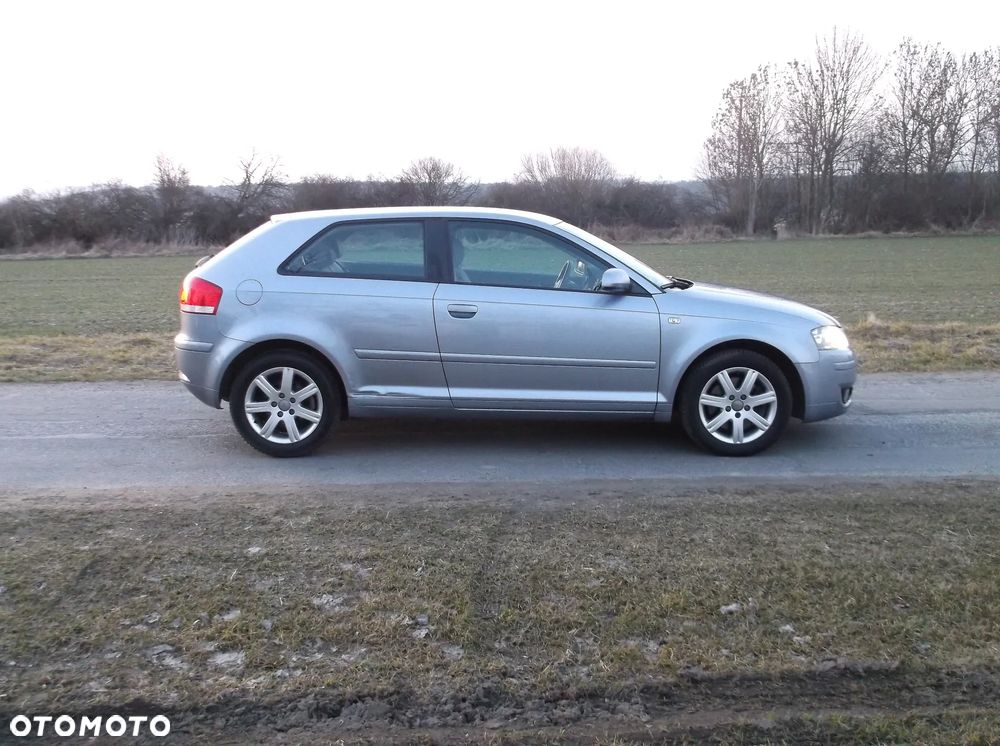 Audi A3 3-drzwiowe 2.0 TFSI DSG S Line Sportpaket plus - 4