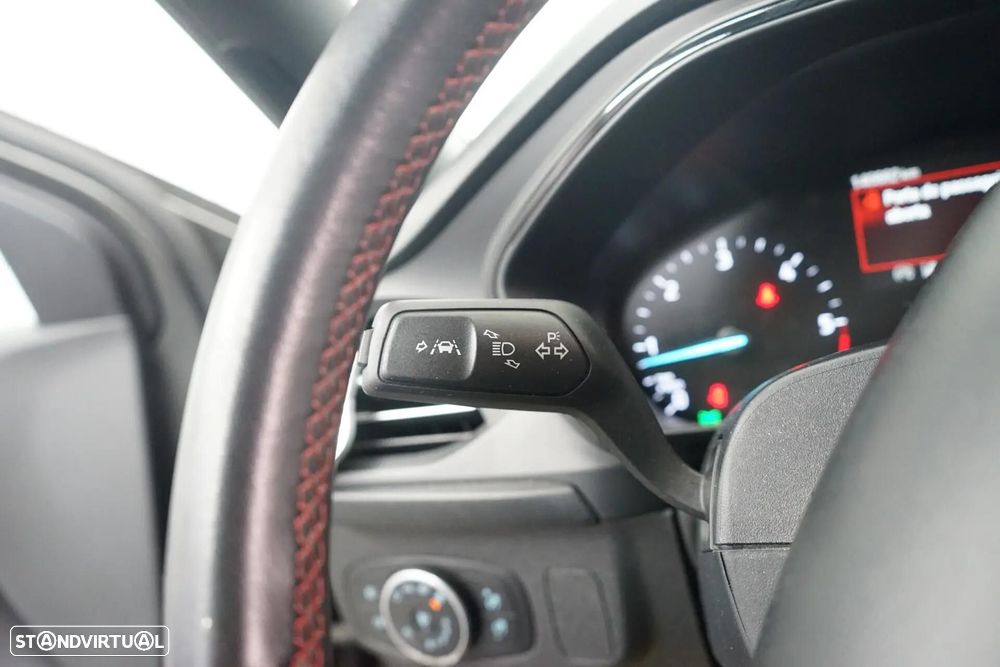 Ford Focus 1.5 TDCi EcoBlue ST-Line - 23