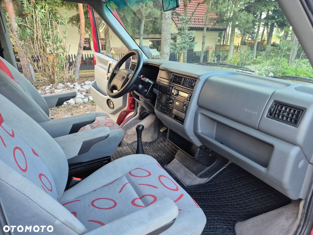 Volkswagen Multivan Standard - 25