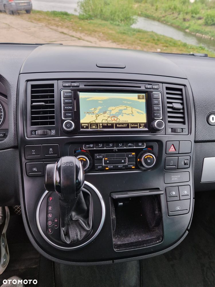 Volkswagen Multivan - 18