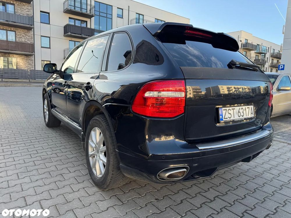 Porsche Cayenne - 7