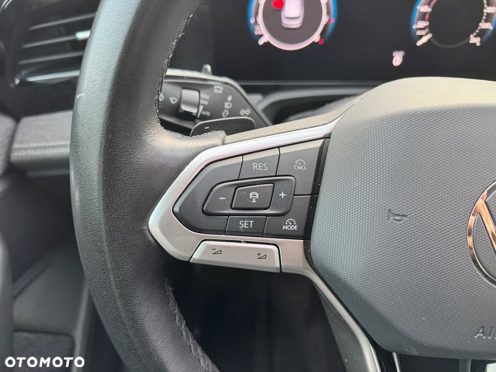 Volkswagen Passat - 27