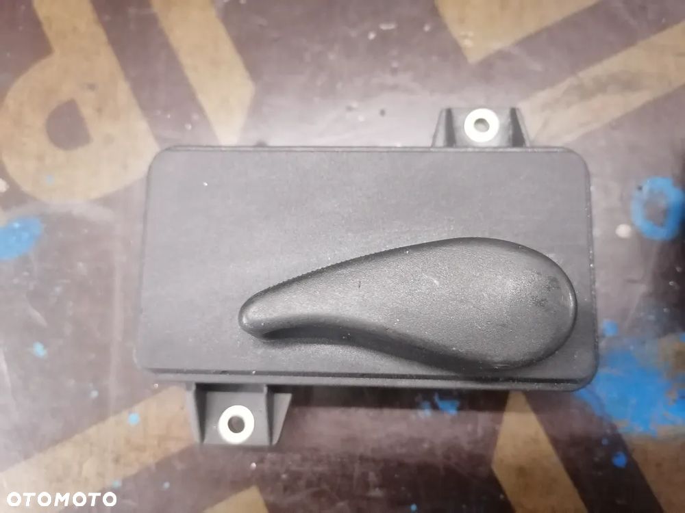 Przełącznik Regulacji Fotela L Lub P Góra Dół Audi A6 C5 A3 8L - 2