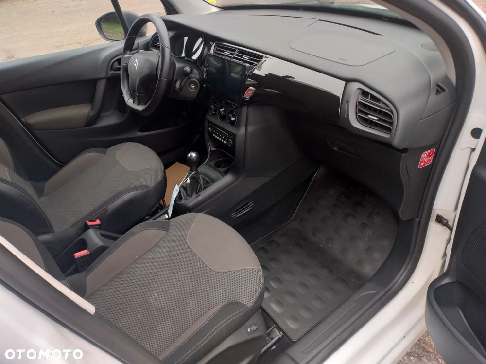 Citroën C3 Pure Tech (VTi) 82 Exclusive - 10