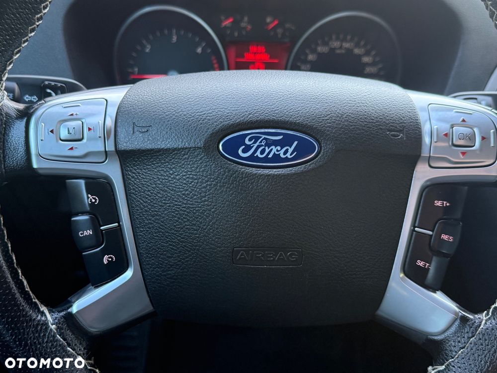 Ford Mondeo 2.0 TDCi Titanium S - 30