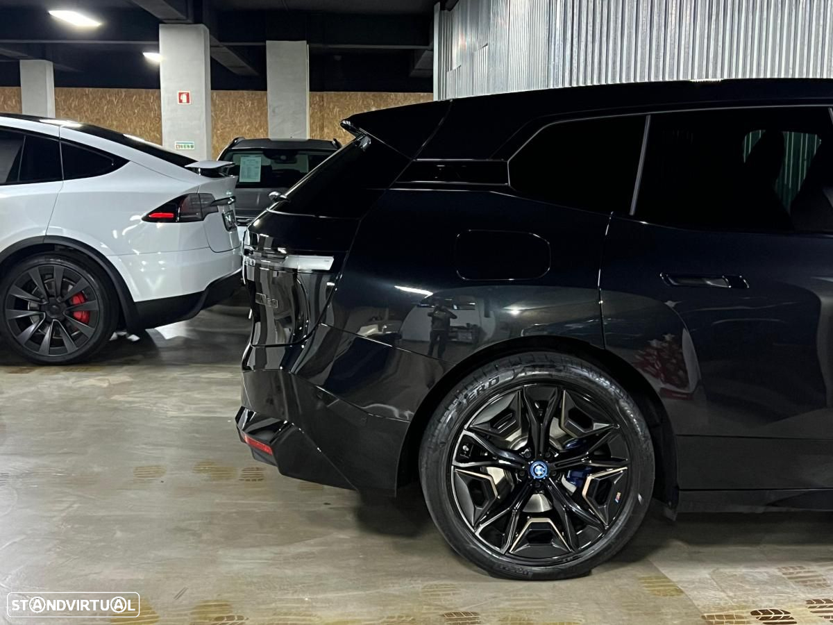 BMW iX M60 - 16
