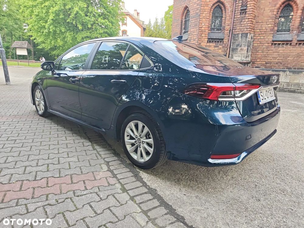Toyota Corolla 1.8 Hybrid Comfort - 17