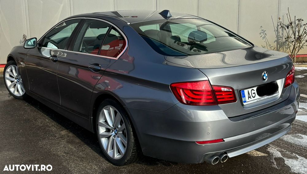 BMW Seria 5 530d xDrive Aut. Luxury Line - 2