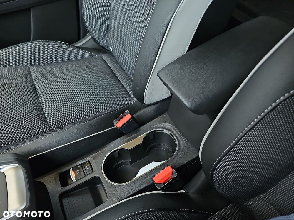 Renault Captur 1.3 TCe mHEV Intens EDC - 20