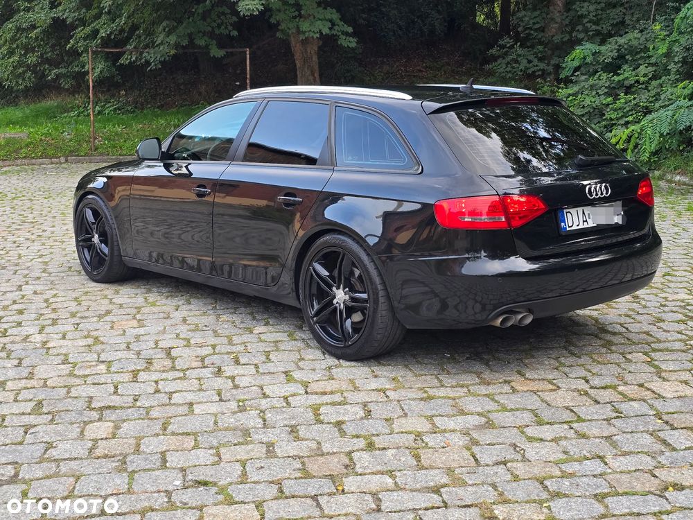 Audi A4 Avant 2.0 TDI - 8
