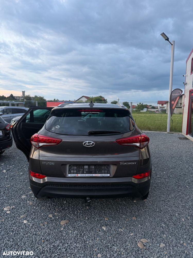 Hyundai Tucson blue 1.7 CRDi 2WD DCT Premium - 8