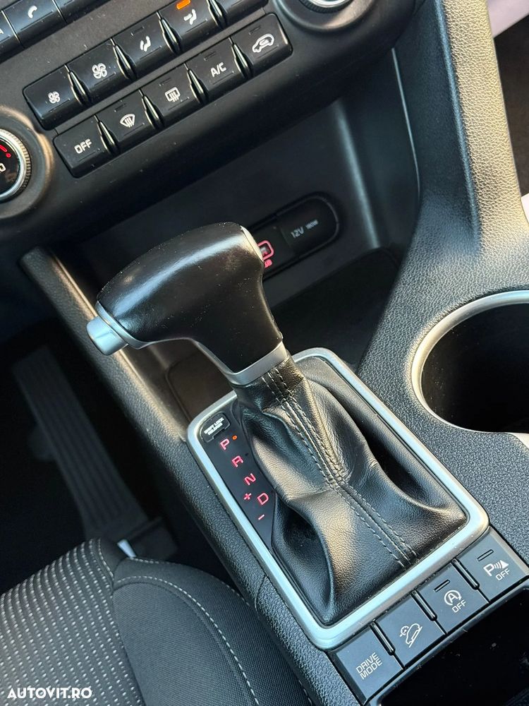 Kia Sportage 1.7 DSL 7DCT 4x2 Style - 15