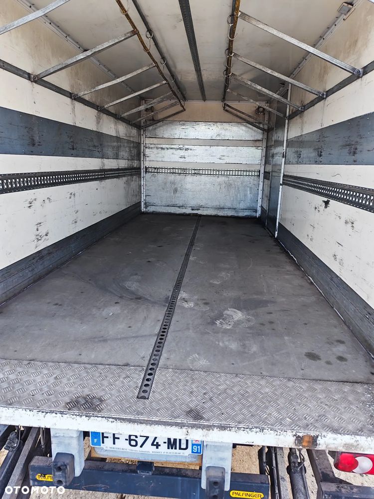 Mitsubishi Fuso - 15