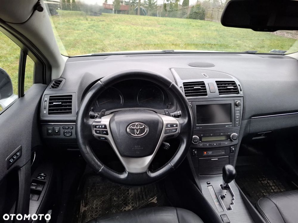 Toyota Avensis 2.0 Prestige EU5 MS - 8