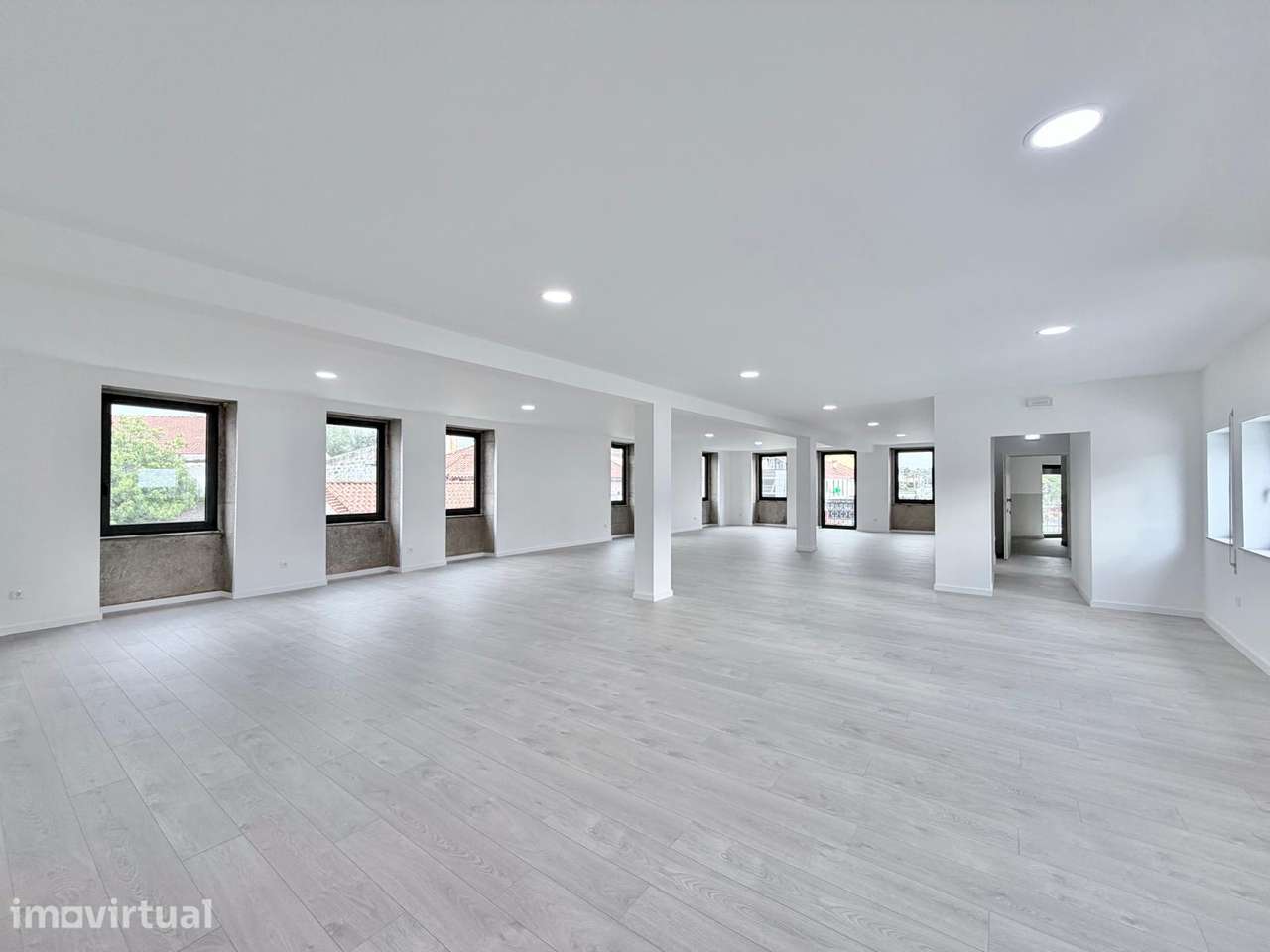 Espaço Comercial Remodelado - Grande imagem: 2/12