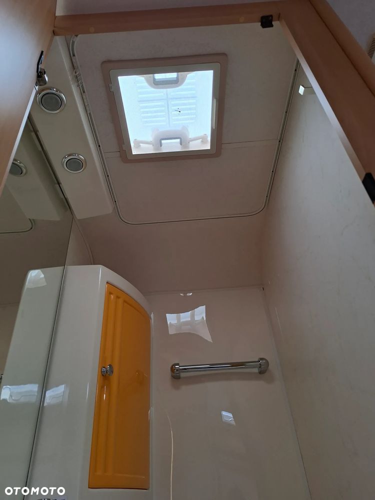 Dethleffs Camper 400 - 13