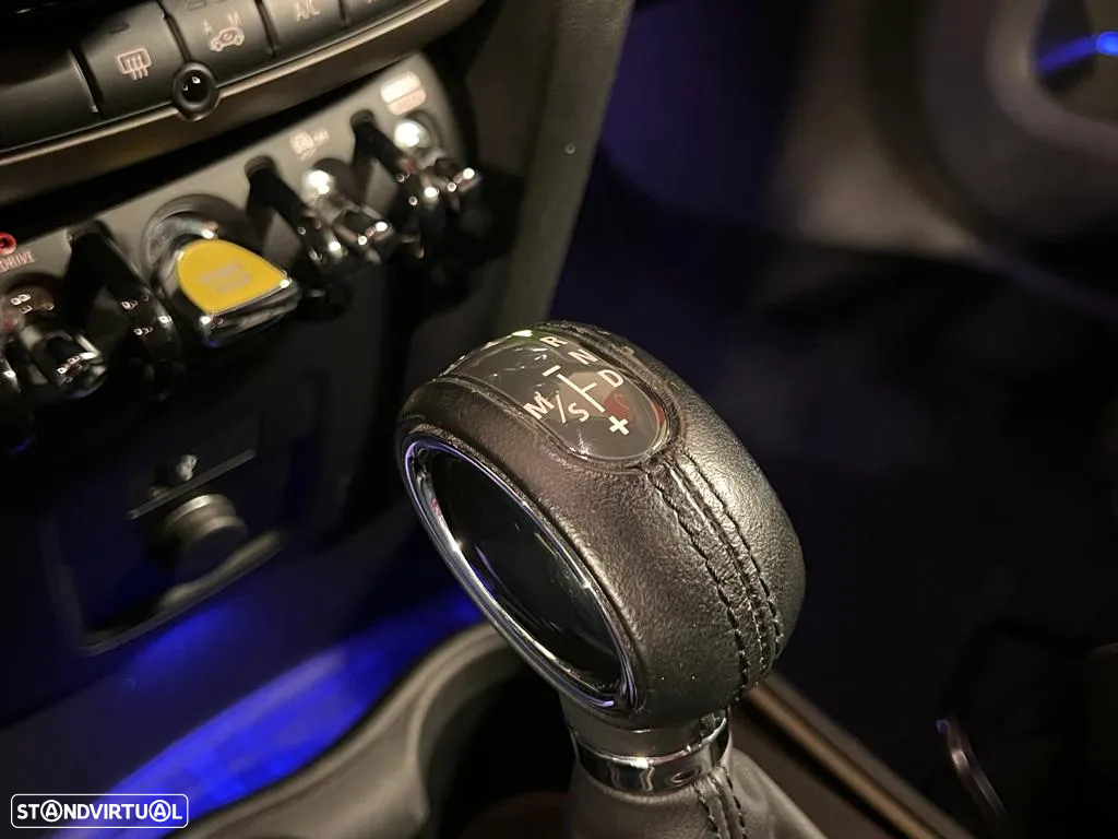 MINI Countryman Cooper SE ALL4 Auto - 23