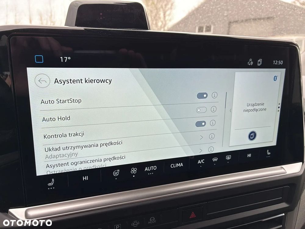 Volkswagen Caravelle - 28