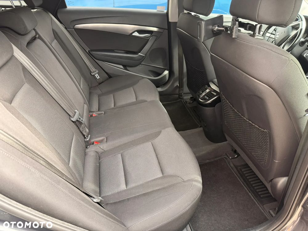Hyundai i40 1.7 CRDi Comfort + - 17