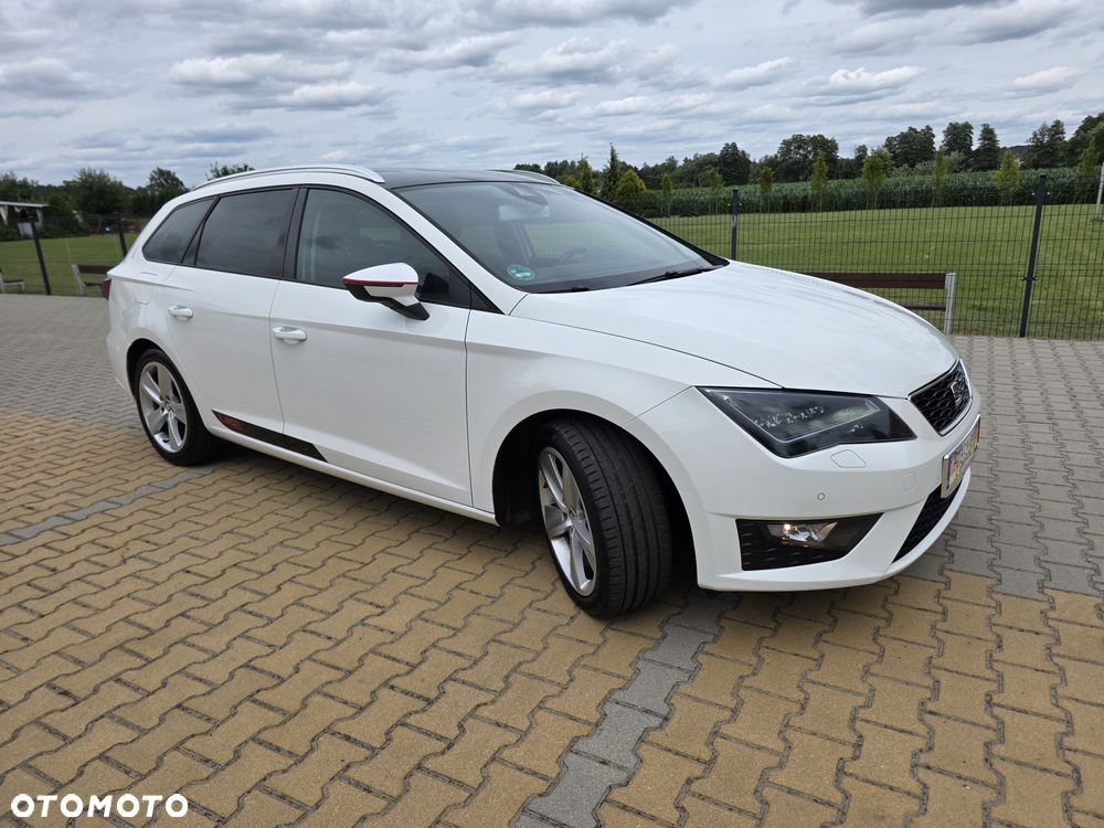 Seat Leon Sportstourer 2.0 TDI DPF DSG FR - 3