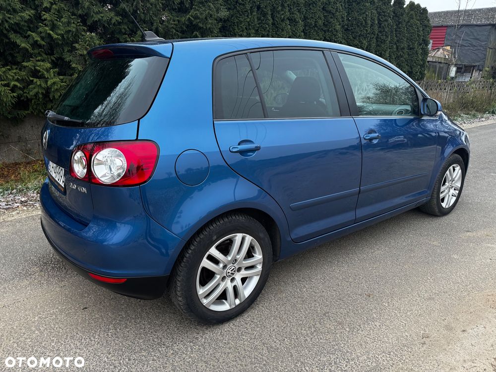 Volkswagen Golf Plus - 12