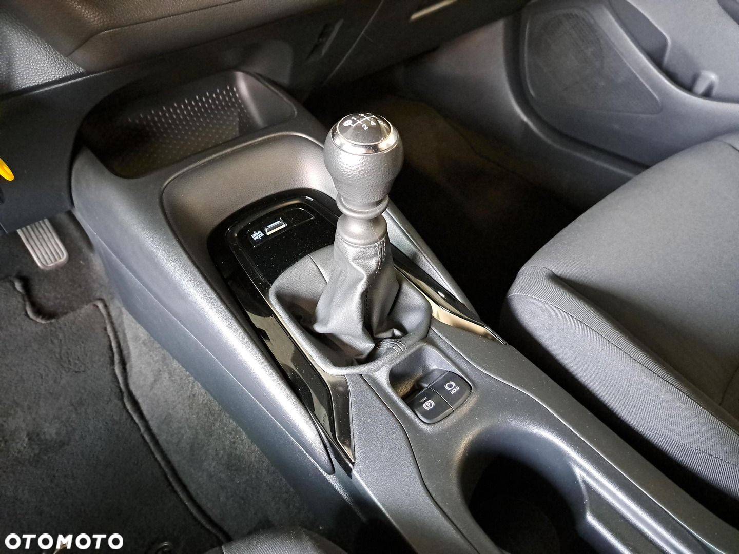 Toyota Corolla 1.2 T Active - 27