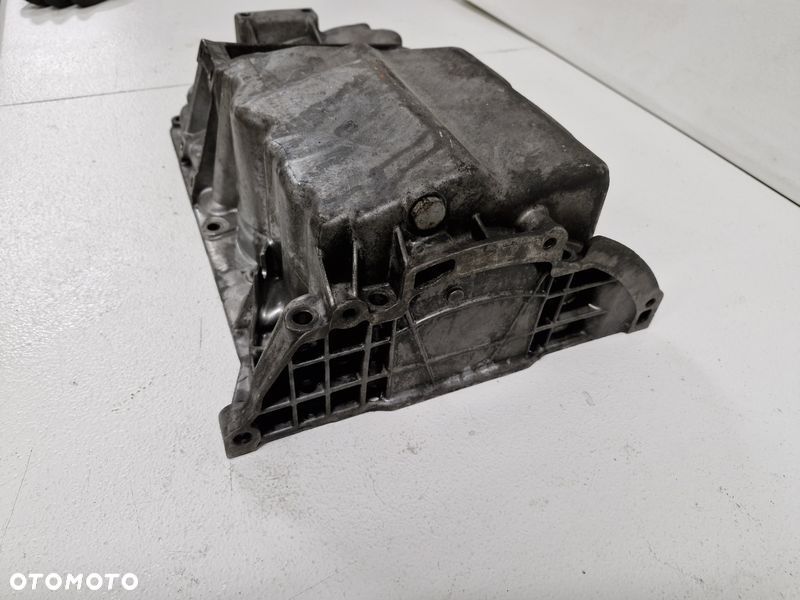 TOYOTA AVENSIS T27 LIFT T29 BMW 1.6 D MISKA OLEJOWA 7811592 - 9