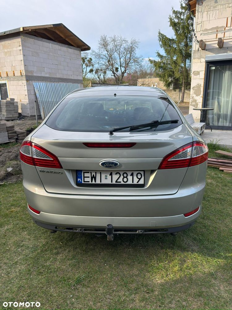 Ford Mondeo 2.3 Ghia - 7