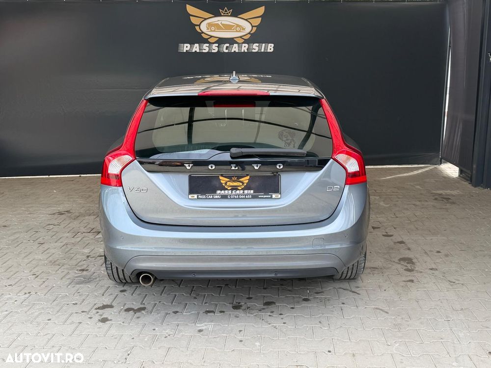 Volvo V60 D2 DRIVe Momentum - 7