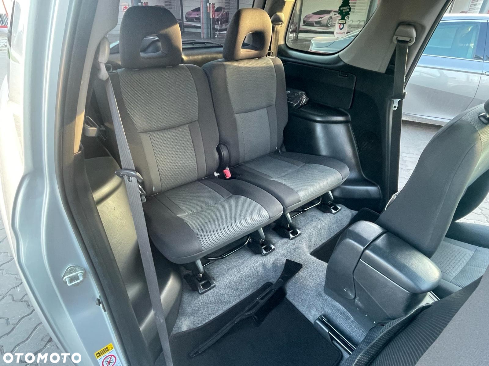 Toyota RAV4 - 15