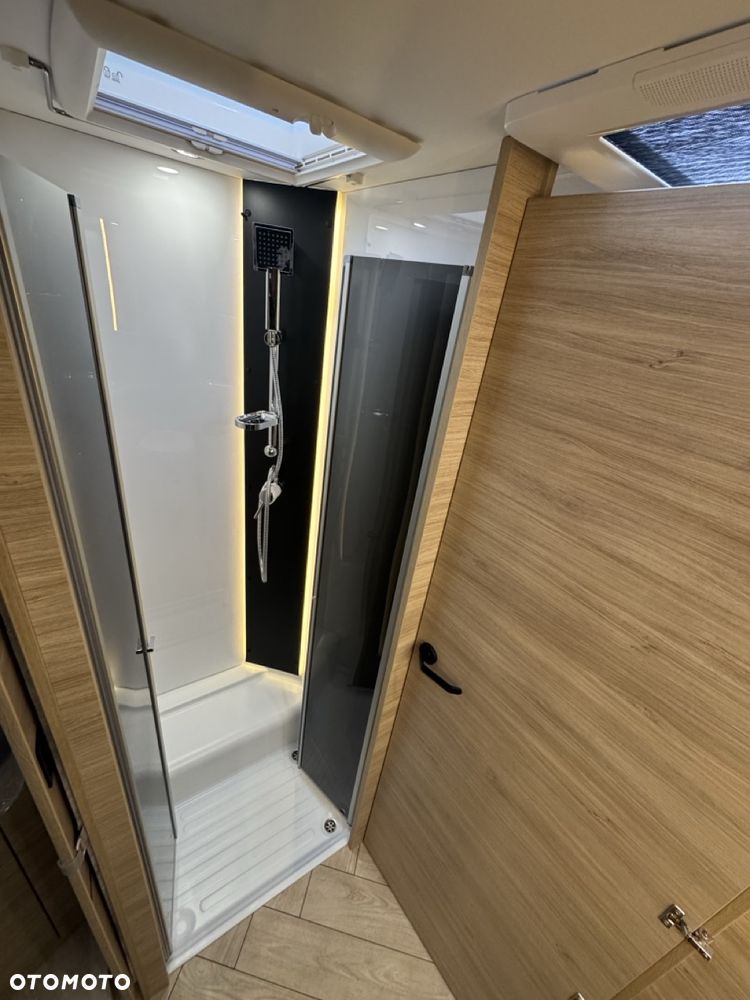 Ford Chausson 797 Titanium Ultimate - 36