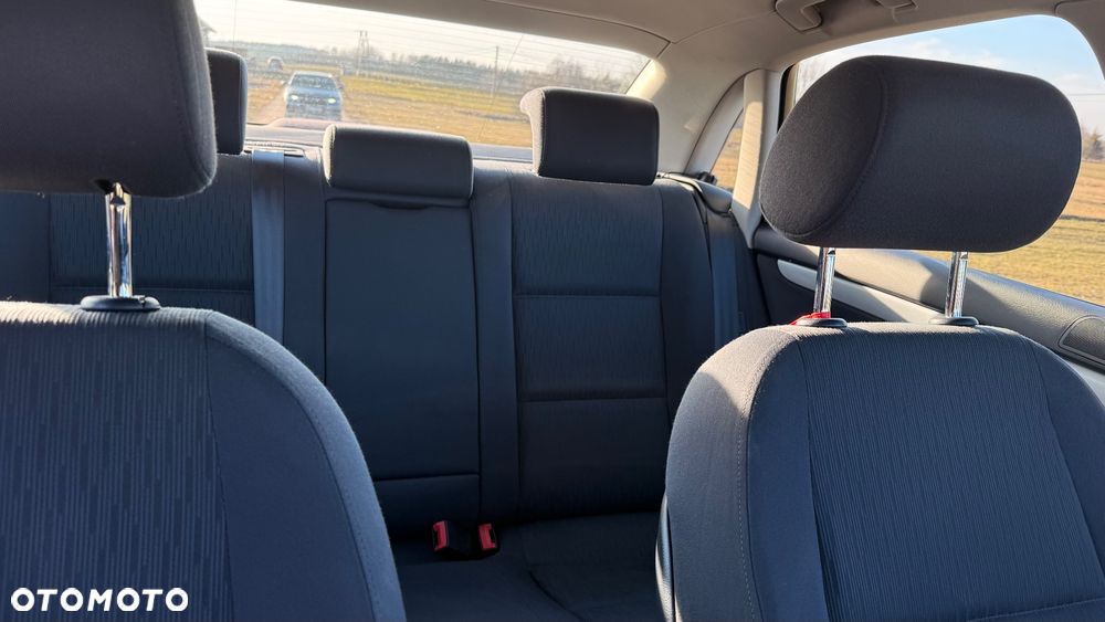 Audi A4 Avant 1.6 - 9