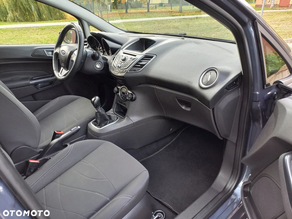 Ford Fiesta 1.25 Celebration - 9