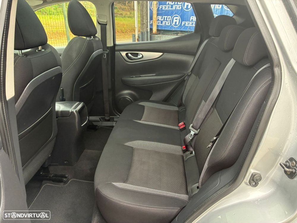 Nissan Qashqai 1.3 DIG-T N-Connecta - 22