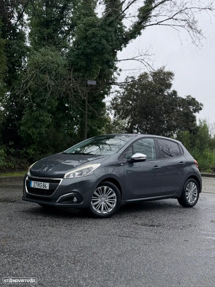 Peugeot 208 1.2 PureTech Style - 1