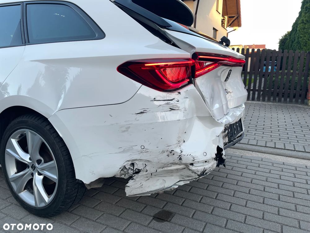 Seat Leon Sportstourer 2.0 TDI FR DSG - 10