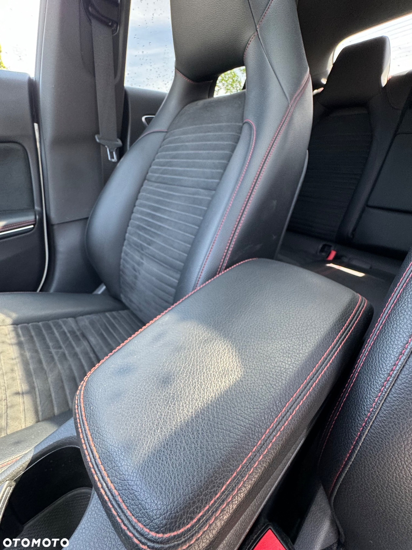 Mercedes-Benz CLA 220 4-Matic AMG Line - 5