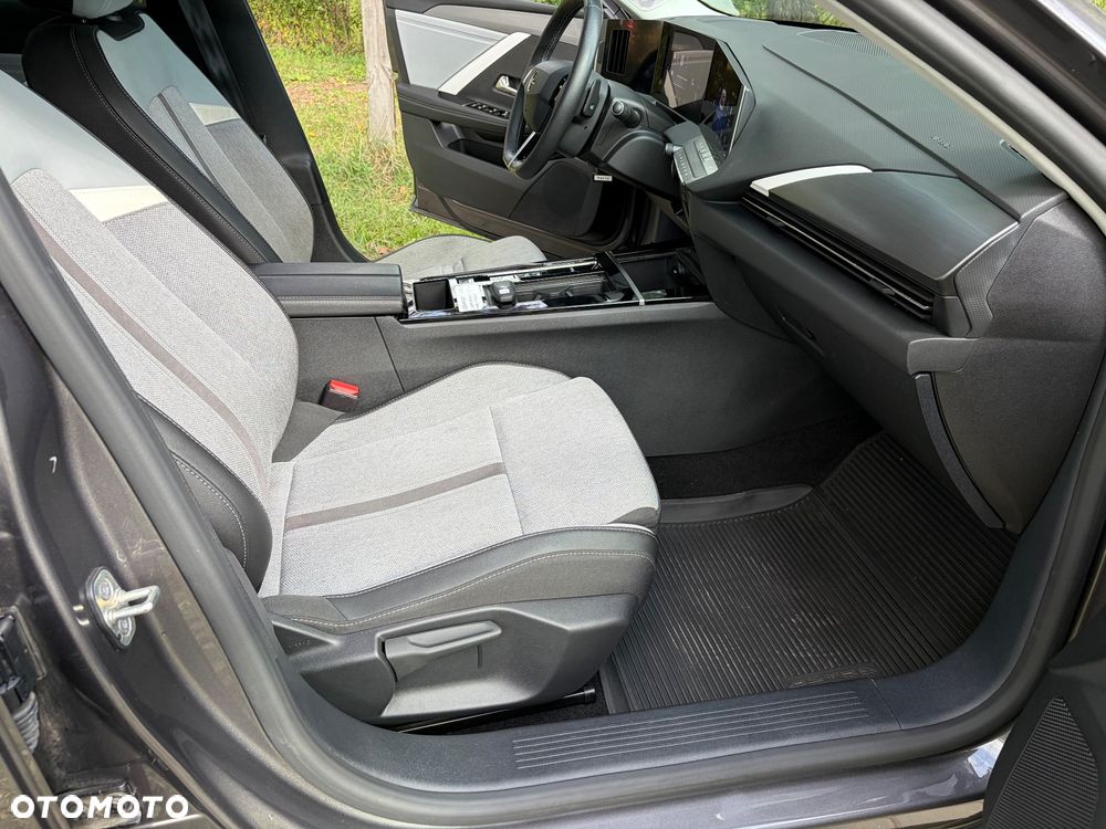 Opel Astra 1.5 D Automatik Business Elegance - 32
