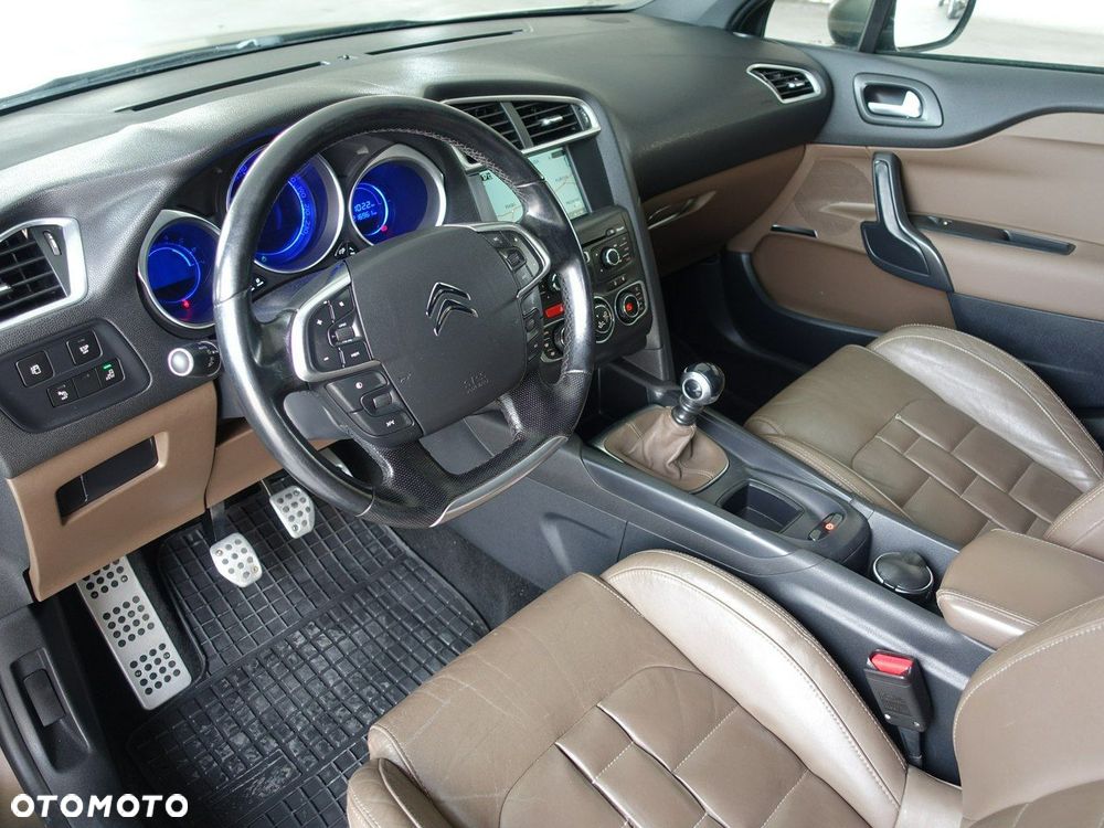 Citroën DS4 HDi 165 SportChic - 13