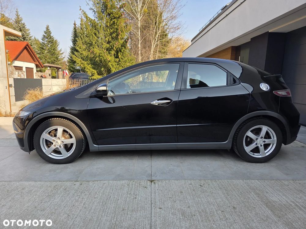 Honda Civic 1.8 Comfort - 11